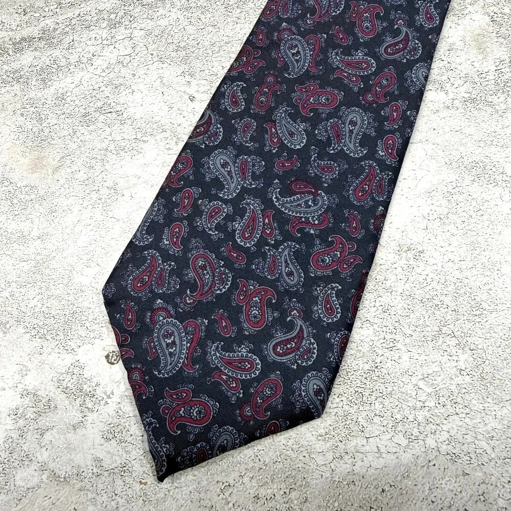 Vintage Yves Saint Laurent Silk Tie Mens OS Blue‎ Paisley Made In USA Necktie